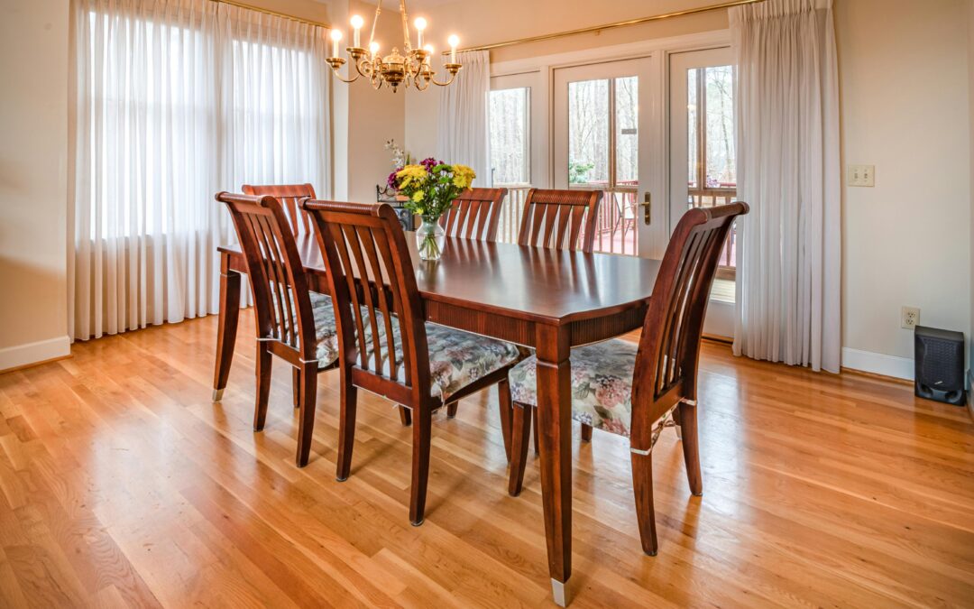 5 Tips Merawat Furniture Kayu Agar Tetap Terlihat Baru dan Awet!